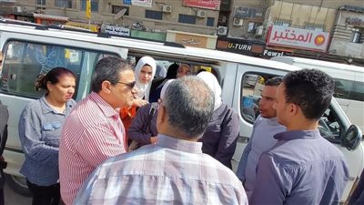 التحفظ على عدد من السيارات المخالفة لتعريفة الركوب بكفر الدوار  