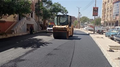 عقب الانتهاء من البنية التحتية.. رصف شارع سيالة أولاد نصير بسوهاج 