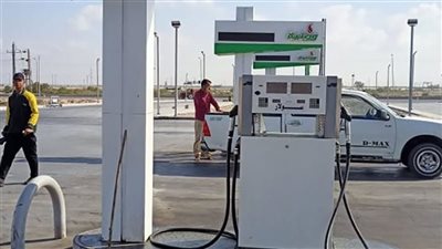 محافظ الإسماعيلية يُوَجِّه بمتابعة انتظام العمل في محطات الوقود والالتزام بالأسعار 