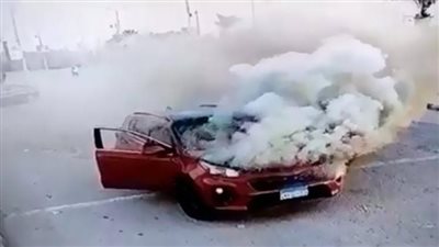 اندلاع النيران في 4 سيارات بجوار موقف بنها العمومي