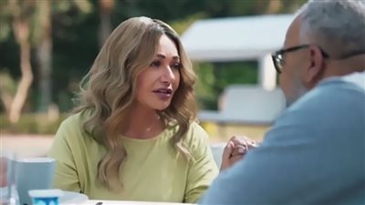 عصفورين كناريا.. بيومي فؤاد وليلى علوي بحالة حب.. شوجر دادي