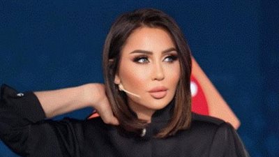 رابعة الزيات تخطف الأنظار بالأسود (صور)