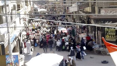 شوارع كفر الدوار في قبضة الباعة الجائلين