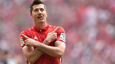  ليفاندوفيسكي يساند هذا الفريق للفوز بالدوري الألماني