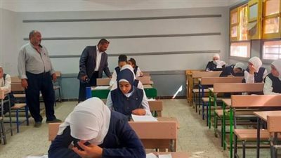 مدير تعليم فرشوط: غرفة العمليات لم تتلقَ أية شكوى
