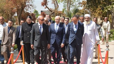 محافظ القليوبية يستقبل سفير أذربيجان بالقناطر الخيرية 