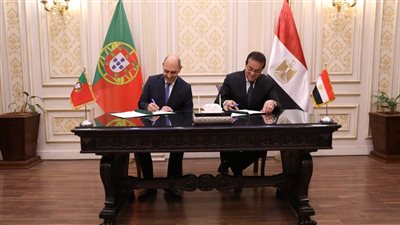 وزير الصحة ونظيره البرتغالي يوقعان بروتوكول تعاون بين البلدين 