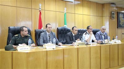 المنيا تبحث تقنين عدد من أراضي أملاك الدولة 