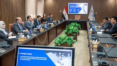 وفد هندي يبحث الاستثمارات بمنطقة قناة السويس 