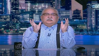 إبراهيم عيسى ينتقد الوزراء.. تكنوقراط يعجزون عن تسويق المشروعات (فيديو)