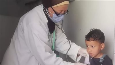 الكشف على 1470 حالة في قافلة طبية مجانية ببني سويف