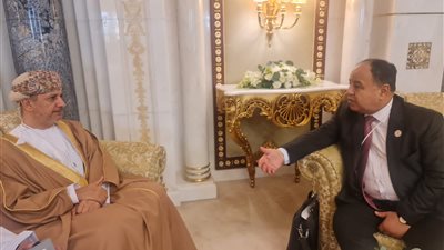 توقيع اتفاقية إزالة ومنع الازدواج الضريبى بين مصر وعمان 