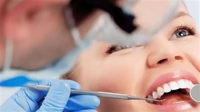 استشاري طب أسنان: التدخين من أهم أسباب أورام الوجه والفكين (فيديو)
