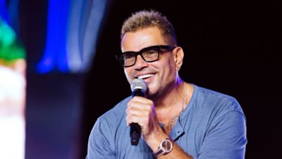 عمرو دياب.. نوستالجيا الهضبة على مسرح الجامعة الأمريكية (صور)