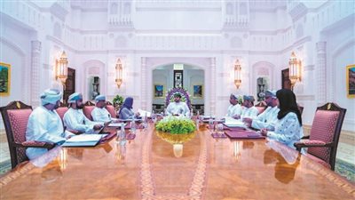 الميزانية العامة لسلطنة عُمان تحقق فائضاً مالياً يقدر بنحو 450 مليون ريال عمانى 