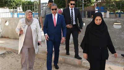 محافظ الفيوم يتفقد لجان امتحانات الشهادة الإعدادية 