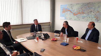 رئيس اقتصادية قناة السويس يتفقد ميناء روتردام ويبحث سبل التعاون المشترك 