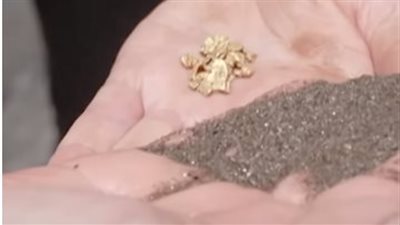 سماء كاليفورنيا الأمريكية تمطر ذهبًا|شاهد 