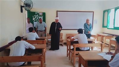 أزهر البحر الأحمر يتابع لجان امتحانات النقل بمعهد بنين الغردقة 