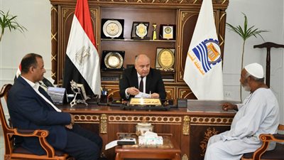  56 شكوى ترد إلى ديوان عام قنا 