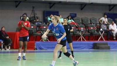 سيدات يد الأهلي يفزن على النواصر المغربي بكأس الكؤوس