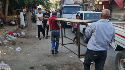 حي حلوان يشن حملات يومية لفرض الانضباط وإحكام السيطرة علي المخالفين