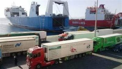 تداول 15 ألف طن بضائع و822 شاحنة بموانئ البحر الأحمر 