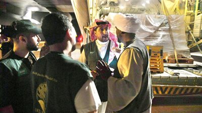 وصول طائرة الإغاثة الخامسة من الجسر الجوي السعودي للسودان