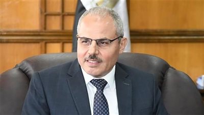 نائب رئيس جامعة الإسماعيلية الأهلية يجتمع بمنسقي برنامج 