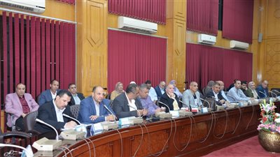 نائب محافظ الإسماعيلية يتابع المنظومة المالية والإدارية 