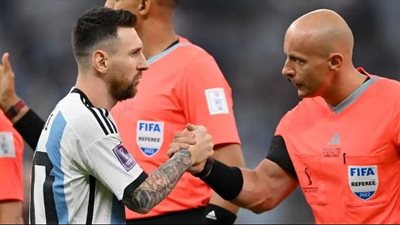 سيمون مارشينياك حكمًا لموقعة السيتي وريال مدريد 