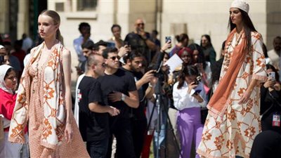 أسبوع الموضة في مصر مزج بين حضارة الماضي ورؤية المستقبل