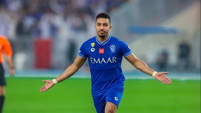 سبب غياب سالم الدوسري عن مواجهة الهلال واتحاد جدة 