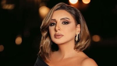 أنغام تشوق جمهورها لحفلها في دبي
