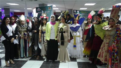                        رئيس جامعة المنيا يفتتح المعرض الإبتكاري للكليات 