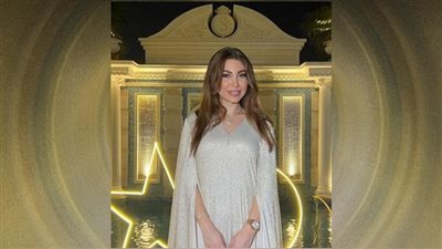 يارا تشبه الأميرات بفستان سندريلا (صور)