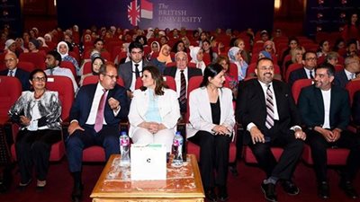 سها جندي ضيف شرف ندوة 