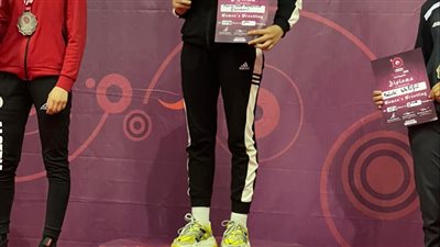  منار المصري تحصد الميدالية الذهبية في بطولة إفريقيا للمصارعة المقامة بتونس