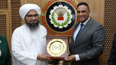 الداعية الإسلامي الحبيب علي الجفري يشارك في صالون المنصورة الثقافي