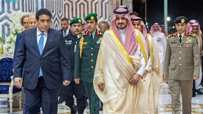 رئيس المجلس الرئاسي الليبي يصل جدة للمشاركة في القمة العربية 