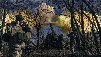 القوات الأوكرانية تواصل الحرب حول باخموت.. أطول المعارك وأكثرها دموية