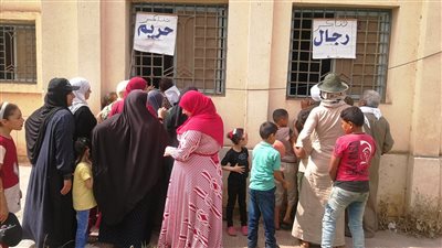 الكشف على 1710 مريضًا فى قافلة علاجية بقرية منشأة شومان