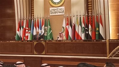 وزير الخارجية السعودى يوضح أسباب دعوة زلينسكى لحضور القمة العربية