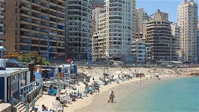  شواطئ الإسكندرية ترفع الرايات الخضراء للاستمتاع بأجواء الربيع