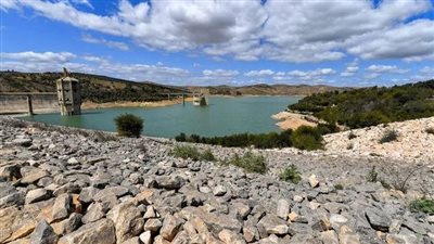 دراسة تدق ناقوس الخطر.. نصف بحيرات العالم مهددة بالجفاف