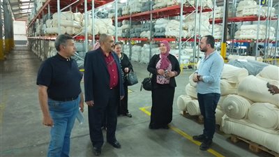 جولة ميدانية في شركة ملابس بالإسماعيلية للاطمئنان على أوضاع العاملين