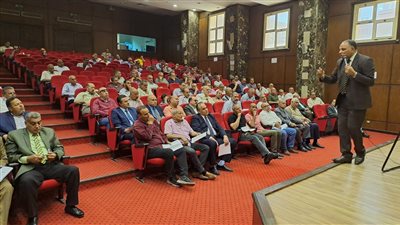  تعليم البحيرة تنظم برنامجًا تدريبيًا للمرشحين للعمل رؤساء لجان الثانوية العامة 