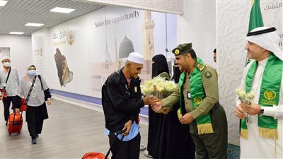 أولى رحلات الحجاج المستفيدين من مبادرة 