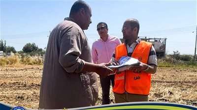 أنشطة توعوية لصندوق مكافحة الإدمان بالقرى الريفية لتوعية العمال بأضرار تعاطي المخدرات