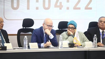 راضي شامخ يطالب بإجراء تعديلات على بعض مواد الدستور والمتعلقة بالإدارة المحلية